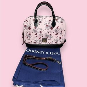 EUC Disney 2022 Valentine’s Day Mickey & Minnie Dooney & Bourke LOVE Satchel bag